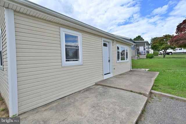 34 COMPASS RD, Middle River, MD 21220
