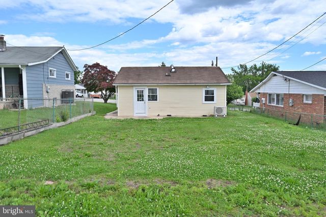 34 COMPASS RD, Middle River, MD 21220