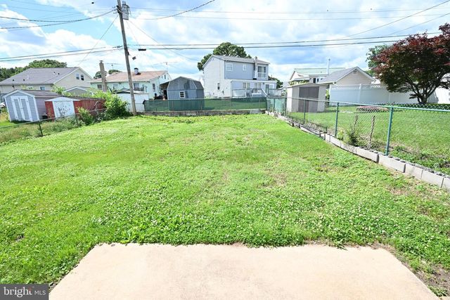 34 COMPASS RD, Middle River, MD 21220
