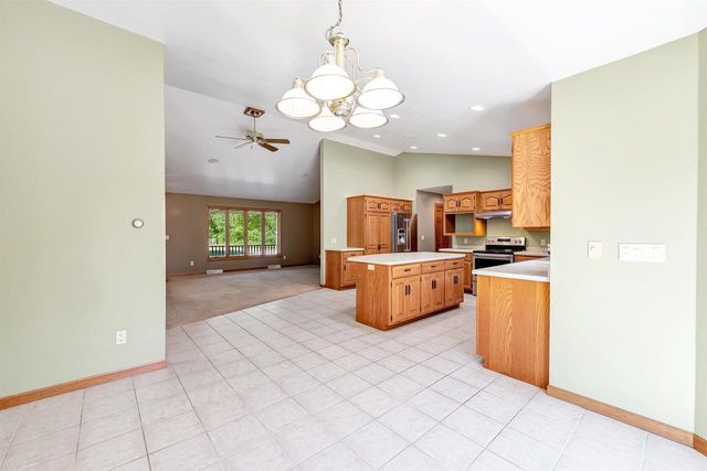 5813 NORTH AVENUE, Denmark, WI 54208