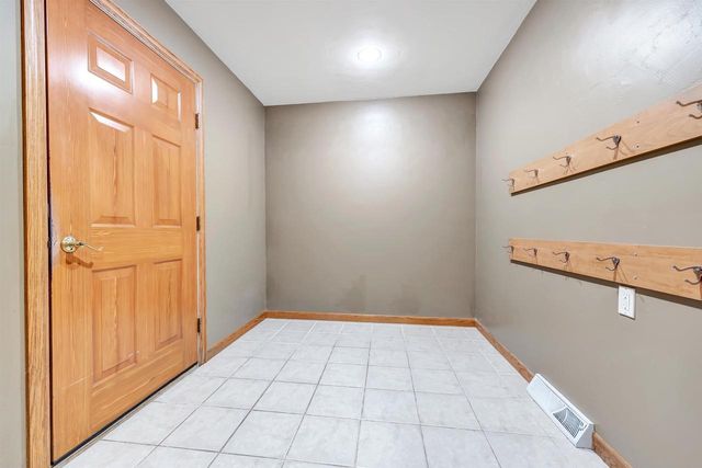 5813 NORTH AVENUE, Denmark, WI 54208