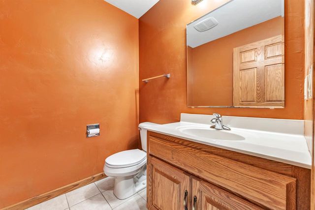 5813 NORTH AVENUE, Denmark, WI 54208