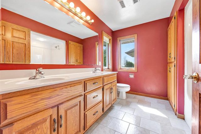 5813 NORTH AVENUE, Denmark, WI 54208