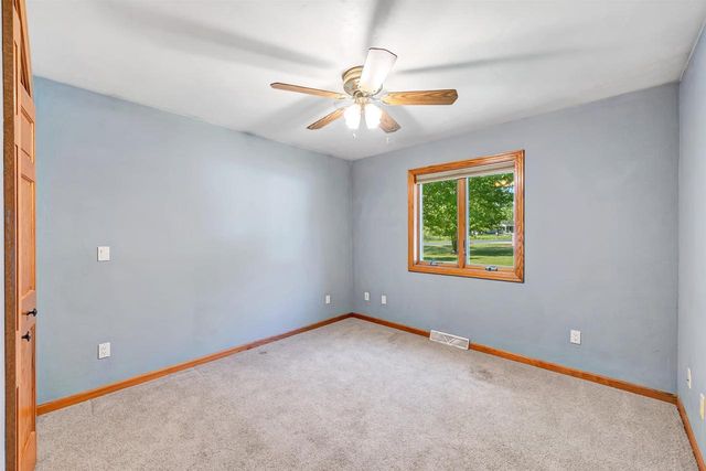 5813 NORTH AVENUE, Denmark, WI 54208