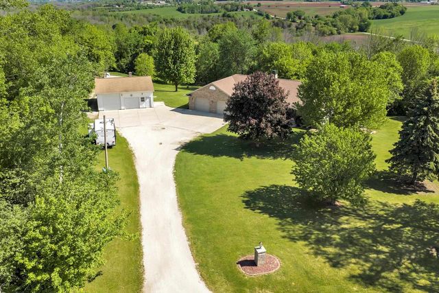 5813 NORTH AVENUE, Denmark, WI 54208