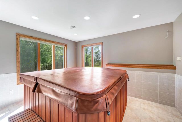 5813 NORTH AVENUE, Denmark, WI 54208
