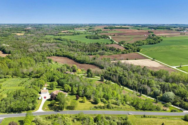 5813 NORTH AVENUE, Denmark, WI 54208