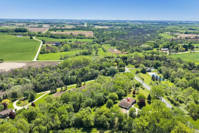 5813 NORTH AVENUE, Denmark, WI 54208