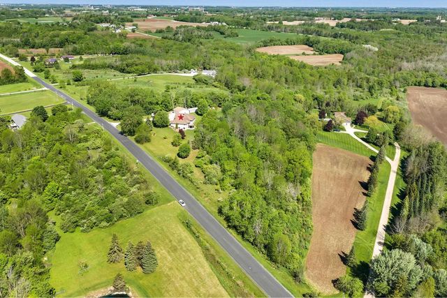 5813 NORTH AVENUE, Denmark, WI 54208