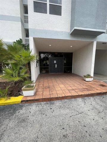3301 Spanish Moss Terrace 610, Lauderhill, FL 33319