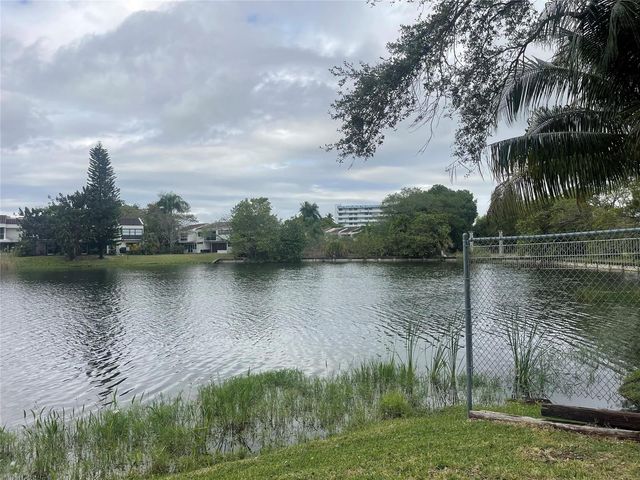 3301 Spanish Moss Terrace 610, Lauderhill, FL 33319