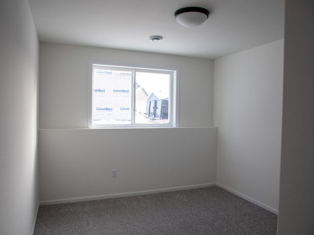 300 Lionheart Drive S, Horace, ND 58047