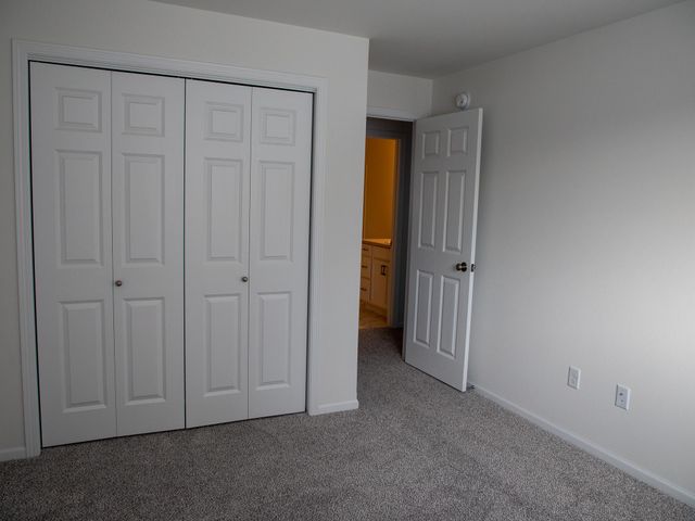 300 Lionheart Drive S, Horace, ND 58047
