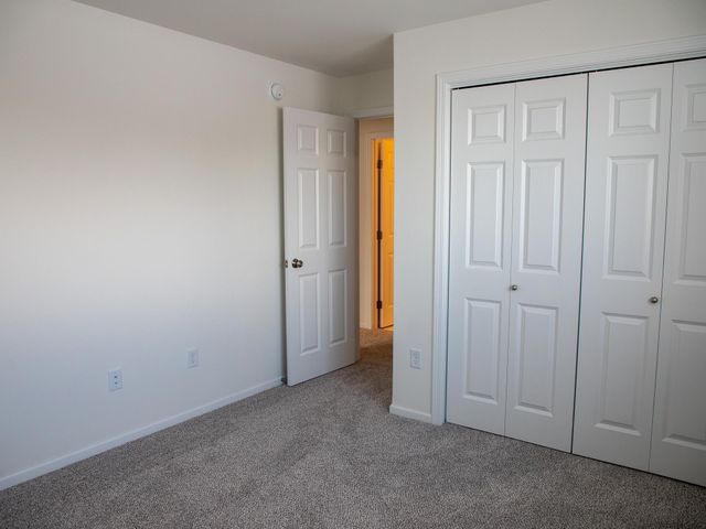 300 Lionheart Drive S, Horace, ND 58047