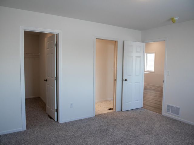 300 Lionheart Drive S, Horace, ND 58047
