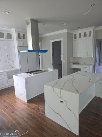 220 Waltham Way, Fayetteville, GA 30214
