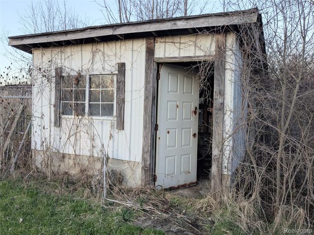 23233 30 Mile Road, Ray Township, MI 48096