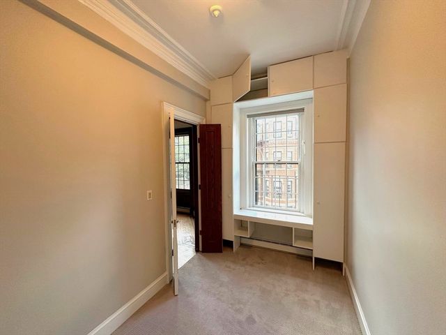 32 Gloucester 1, Boston, MA 02115