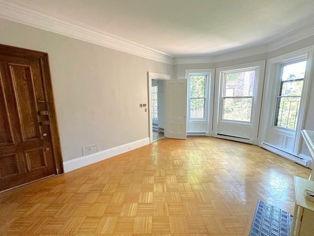 32 Gloucester 1, Boston, MA 02115