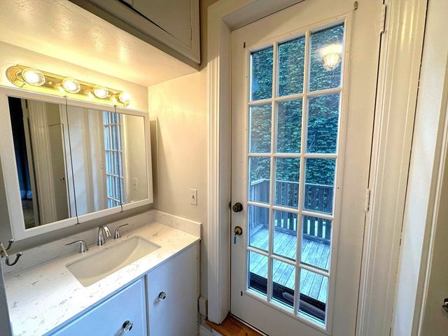 32 Gloucester 1, Boston, MA 02115