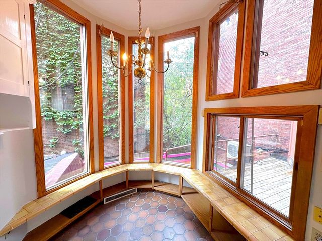 32 Gloucester 1, Boston, MA 02115