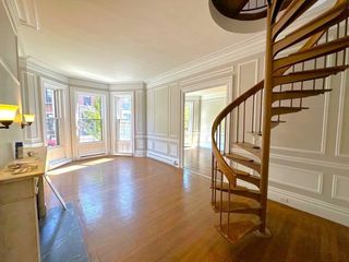 32 Gloucester 1, Boston, MA 02115