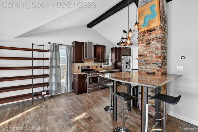 6832 Brightwood Court, Waterford Charter Township, MI 48327