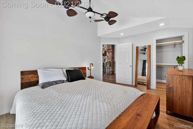 6832 Brightwood Court, Waterford Charter Township, MI 48327