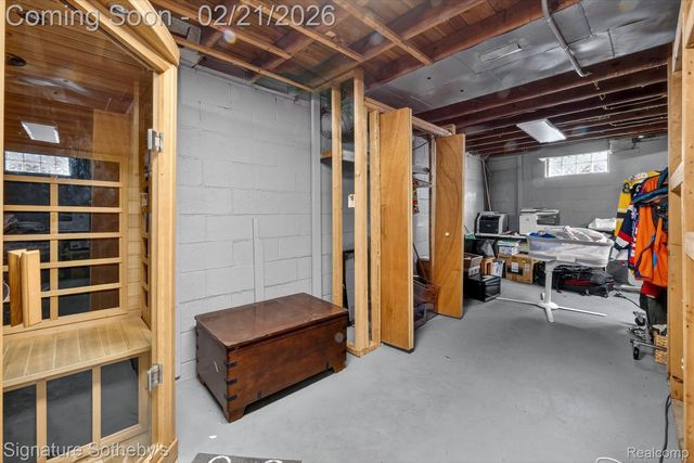 6832 Brightwood Court, Waterford Charter Township, MI 48327