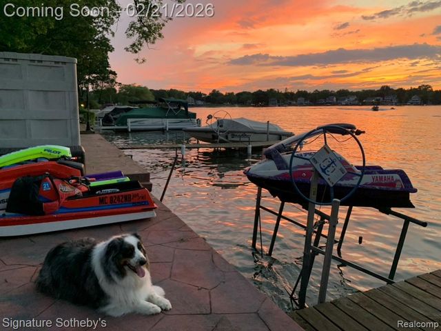 6832 Brightwood Court, Waterford Charter Township, MI 48327