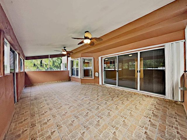 10101 SW 9th Lane, Pembroke Pines, FL 33025