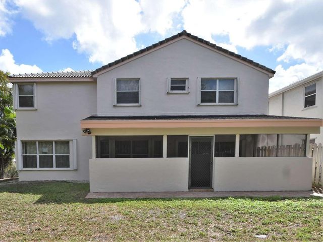 10101 SW 9th Lane, Pembroke Pines, FL 33025