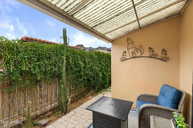 37222 N TOM DARLINGTON Drive 11, Carefree, AZ 85377