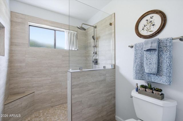 37222 N TOM DARLINGTON Drive 11, Carefree, AZ 85377