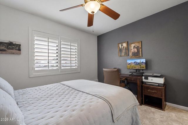 37222 N TOM DARLINGTON Drive 11, Carefree, AZ 85377