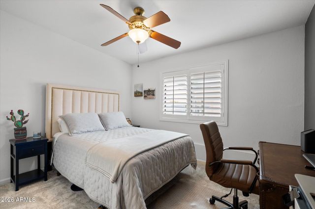 37222 N TOM DARLINGTON Drive 11, Carefree, AZ 85377