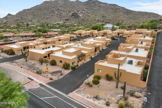 37222 N TOM DARLINGTON Drive 11, Carefree, AZ 85377