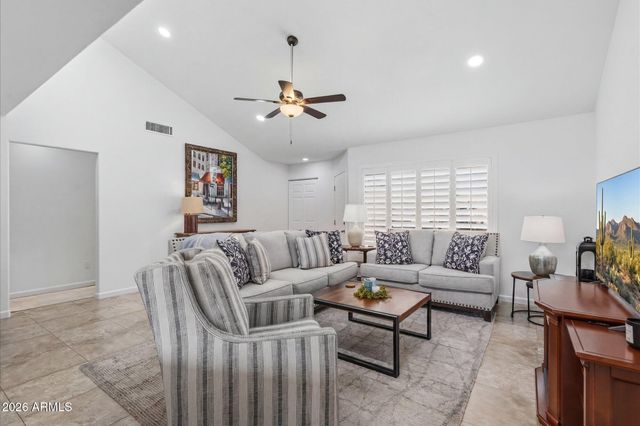 37222 N TOM DARLINGTON Drive 11, Carefree, AZ 85377