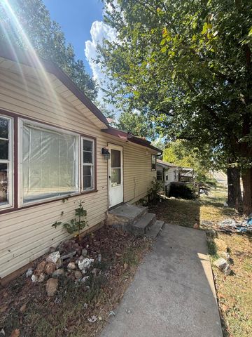 1306 W Talmage Street, Springfield, MO 65803