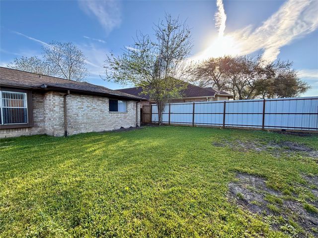 4903 Raven Ridge Drive, Houston, TX 77053