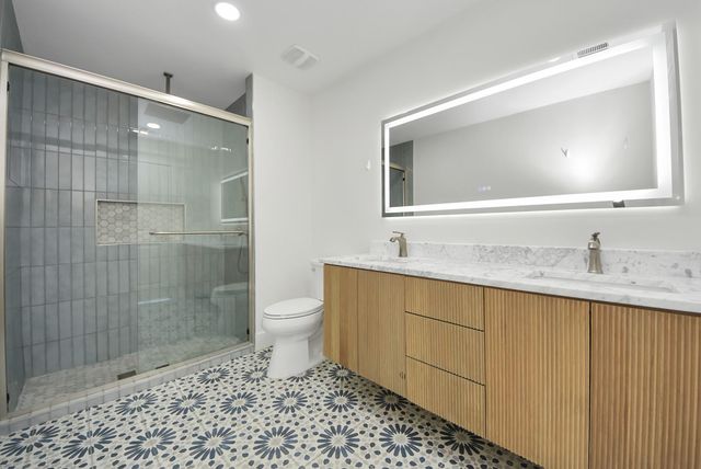 4218 T C Jester Blvd, Houston, TX 77018