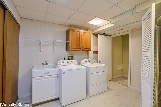 7 Falling Brook Lane, Blue Ash, OH 45241