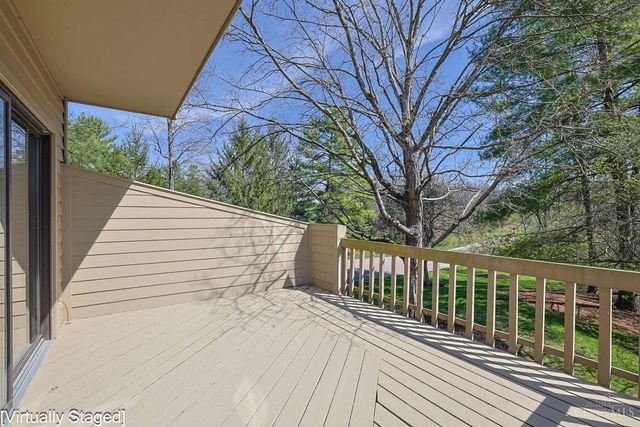 7 Falling Brook Lane, Blue Ash, OH 45241
