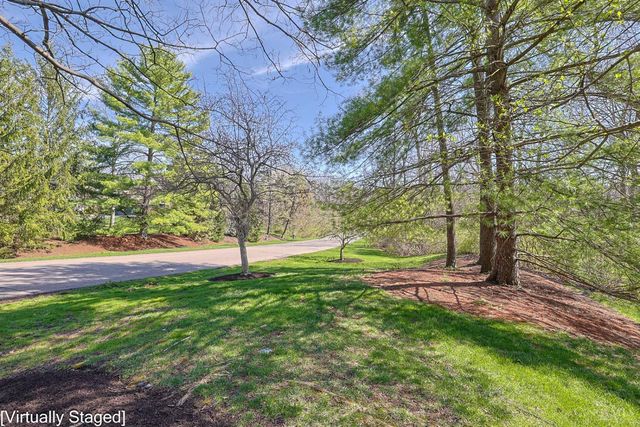 7 Falling Brook Lane, Blue Ash, OH 45241