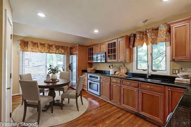 7 Falling Brook Lane, Blue Ash, OH 45241