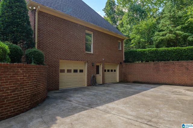 208 NORTH WAY, Hoover, AL 35242