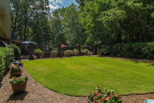 208 NORTH WAY, Hoover, AL 35242