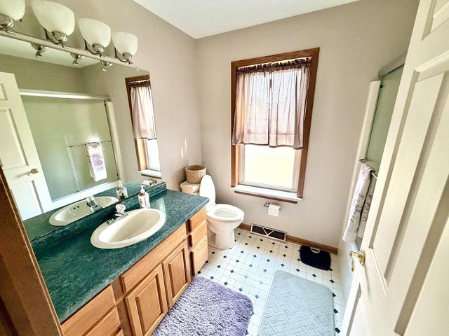 N164W20980 Glen Brooke DRIVE, Jackson, WI 53037