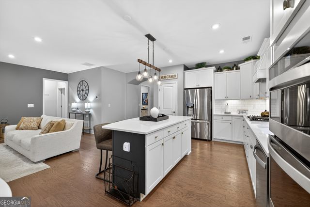 5713 Cypress Bluff Lane, Hoschton, GA 30548