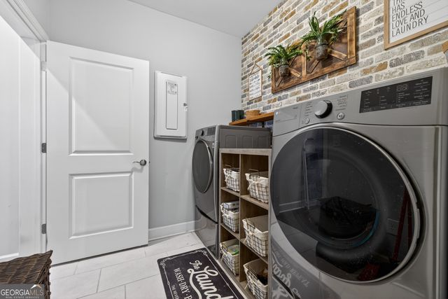 5713 Cypress Bluff Lane, Hoschton, GA 30548